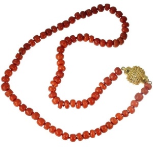 Dutch Victorian antique coral bead necklace with gold filigree closure